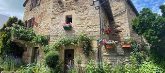 New gîte in vimenet (Aveyron) medieval village between aubrac and lévézou 