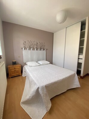 3 slaapkamers, een strijkplank/strijkijzer