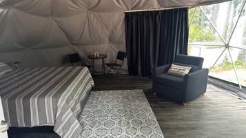 1 bedroom, in-room safe, bed sheets