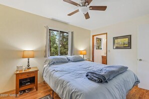 3 bedrooms, WiFi, bed sheets
