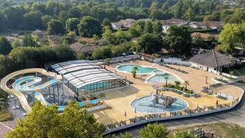 Piscine couverte, piscine extérieure