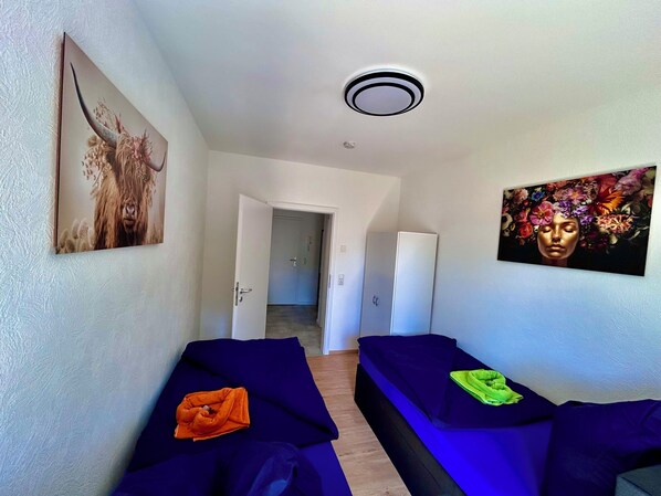 2 bedrooms, WiFi, bed sheets