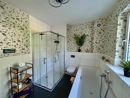Ferienwohnung mit Garten im Grünen