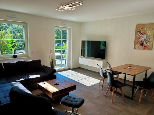  Ferienwohnung mit Garten im Grünen 