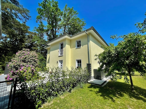  Ferienwohnung mit Garten im Grünen 