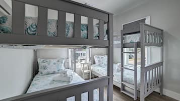 3 Schlafzimmer, Bügeleisen/Bügelbrett, Reisekinderbett, kostenloses WLAN