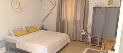 1 bedroom, WiFi, bed sheets