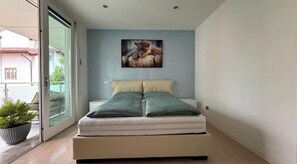 2 Schlafzimmer, Schreibtisch, Bügeleisen/Bügelbrett, kostenloses WLAN