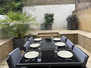 Outdoor dining - Marylebone Central London Historic Home + Private Garden (London)
