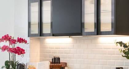 Stylish Urban Retreat on Eden