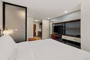 Suite, 1 Queen Bed, Accessible, Non Smoking | Blackout drapes, free WiFi, bed sheets
