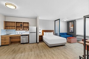 Suite, 1 Queen Bed, Non Smoking | Blackout drapes, free WiFi, bed sheets - Everhome Suites Temecula (Temecula)