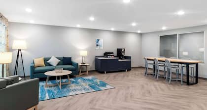 Woodspring Suites Pensacola West