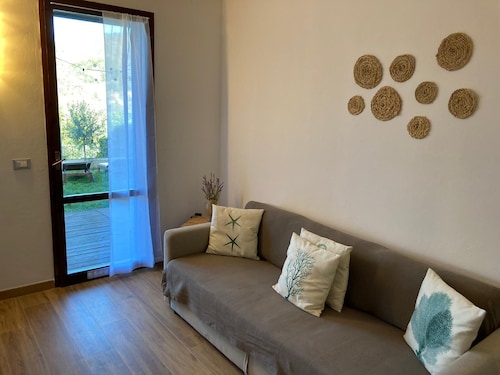 Casa con Piscina e Giardino nel Parco Delle Cinque Terre