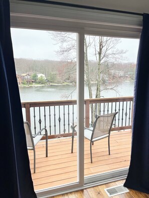 Interior - Lake Front on Lake Harmony with Hot Tub & Fire Pit - Pet Friendly (Lake Harmony)