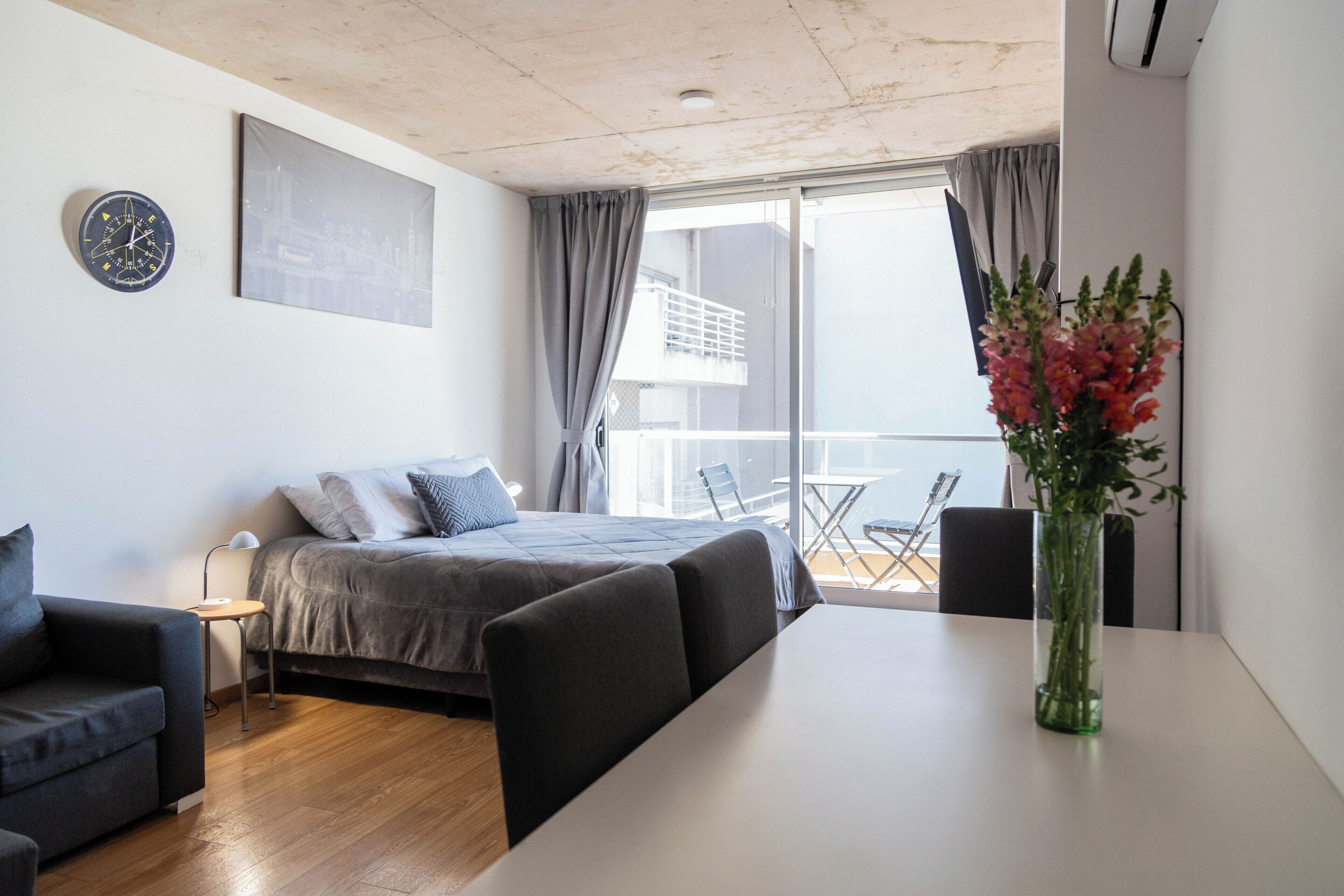 Studio, Balcony (4.3) | Premium bedding, down comforters, pillowtop beds, individually decorated