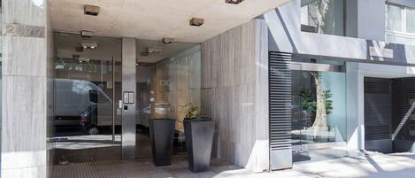 Mặt tiền nơi lưu trú