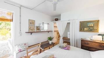 1 chambre, lit parapluie, Wi-Fi, draps fournis