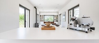 Lamia del Lupo by Rentbeat