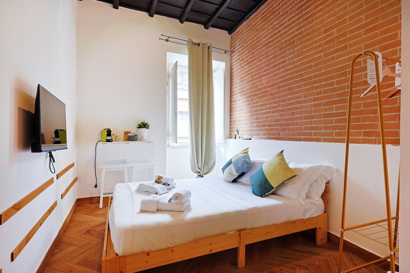 3 chambres, fer et planche à repasser, Wi-Fi, draps fournis