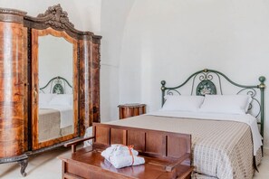 1 chambre, lit parapluie, Wi-Fi, draps fournis