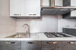 Fridge, oven, stovetop, highchair