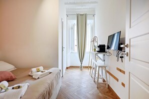 صورة غير مصنفة، 3 من 34، زرّ