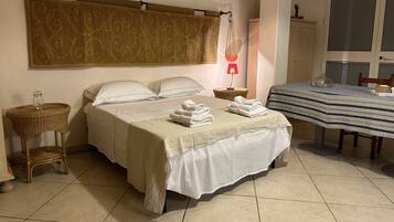 1 camera, Wi-Fi, lenzuola