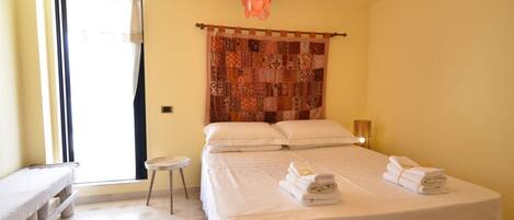 1 bedroom, iron/ironing board, travel cot, WiFi