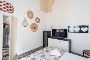 1 غرفة نوم وسرير سفر وواي فاي وملاءات أسرّة