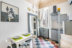 ت ناول الطعام