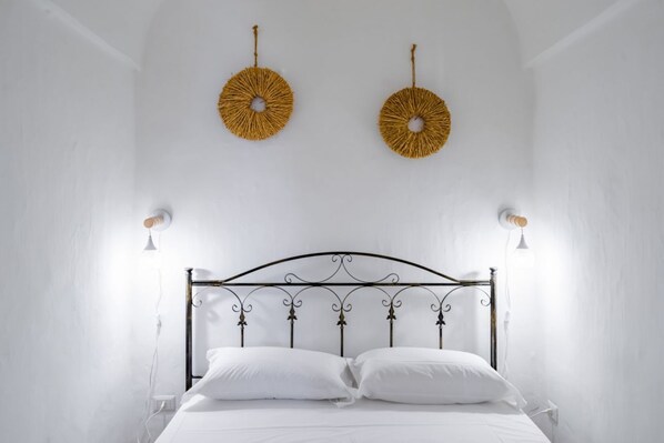 2 bedrooms, bed sheets