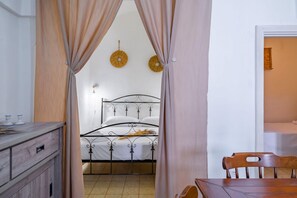 2 bedrooms, bed sheets