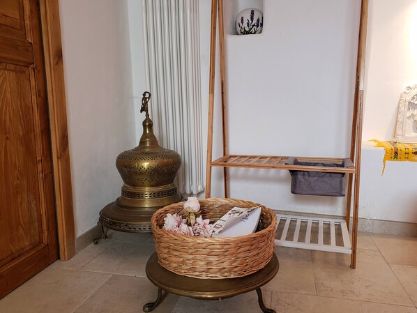 Interior - Room Santa Chiara - Affitti Brevi Italia (Monte Sant´Angelo)