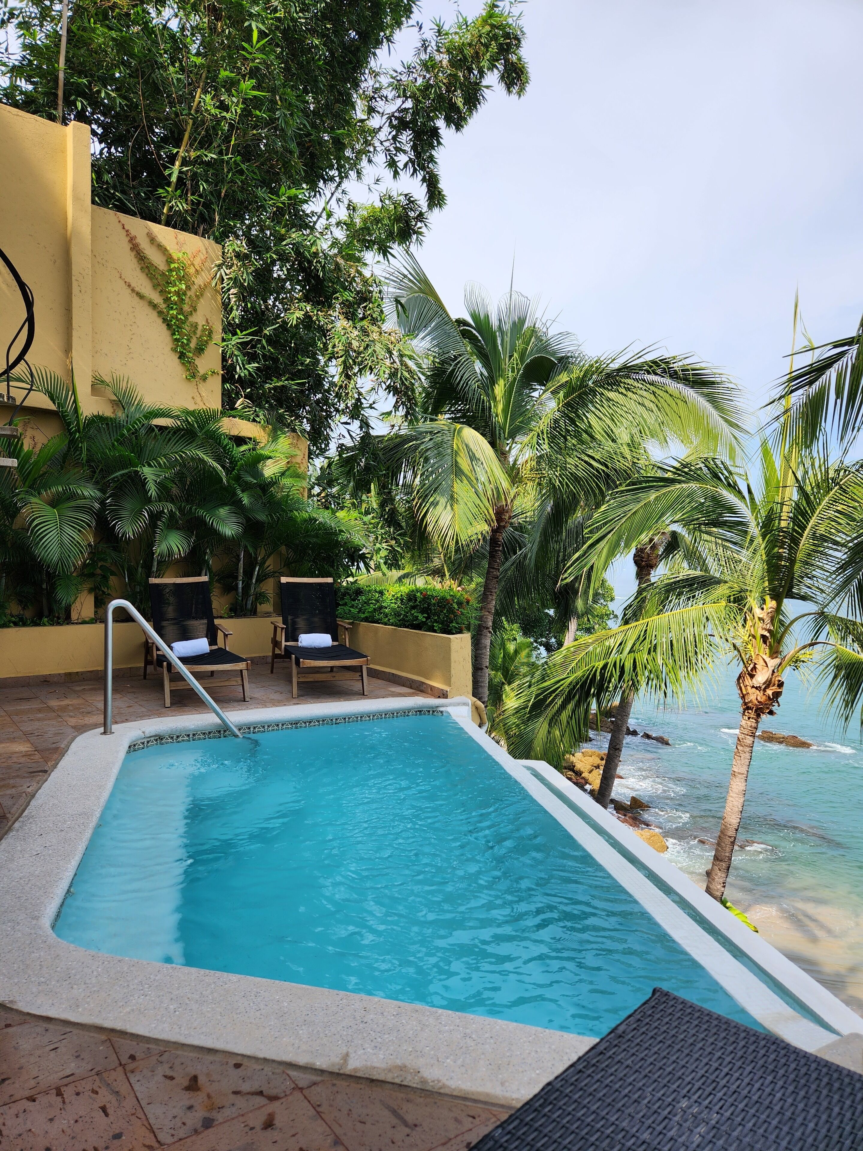 Villa, alberca privada, vista al océano | Terraza o patio