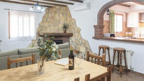 Dining - Casa Ariana Cómpeta by Ruralidays (Málaga)