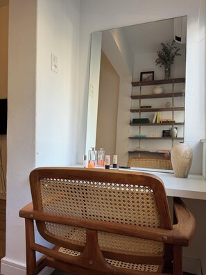 Interior - Cozy 2-bedroom apartment with AC, WiFi in enjoyable Leblon Rio de Janeiro (Leblon Rio de Janeiro)