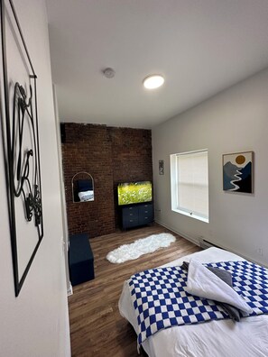 2 chambres, fer et planche à repasser, Wi-Fi, draps fournis