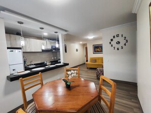 Dining - BEAUTIFUL APARTMENT IN THE BEST SECTOR OF QUITO (Quito)