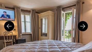 Comfort-Doppelzimmer, Balkon, Hügelblick