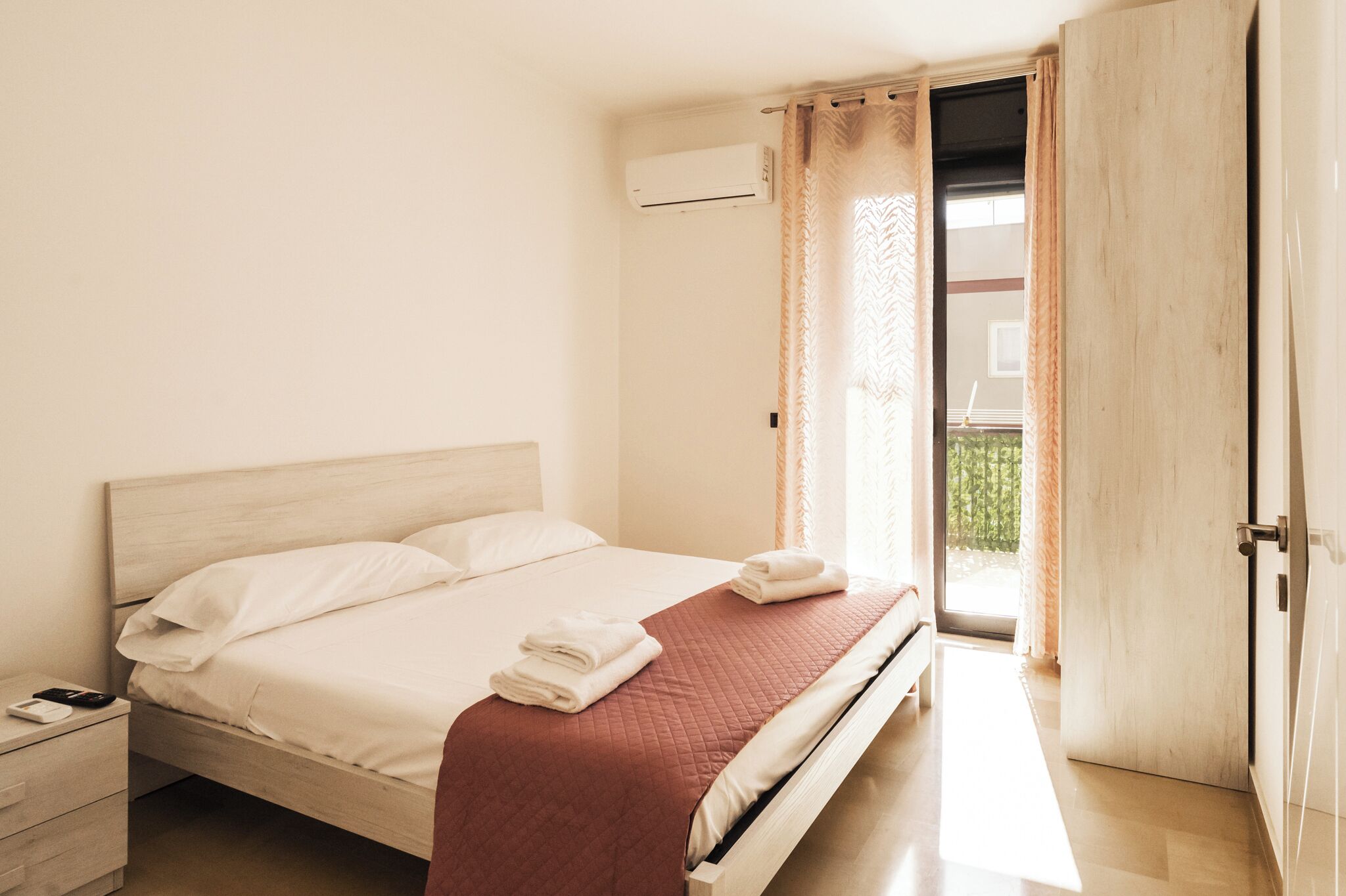 Appartamento, balcone, vista mare | 2 camere, postazione laptop, ferro/asse da stiro