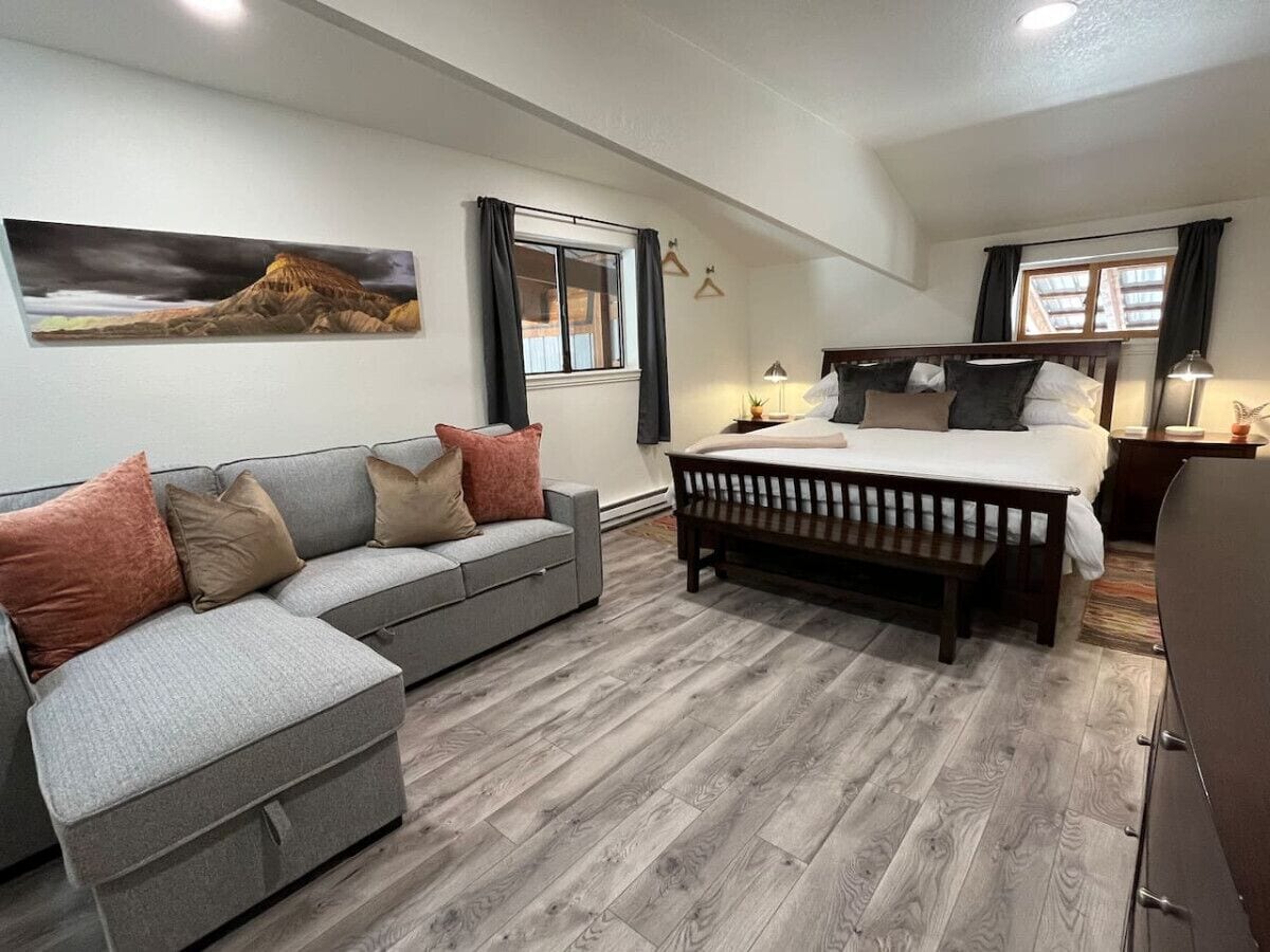 1 makuuhuone, työpöytä, vauvan matkasänky, ilmainen Wi-Fi