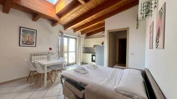 1 Schlafzimmer, Bügeleisen/Bügelbrett, kostenloses WLAN, Bettwäsche