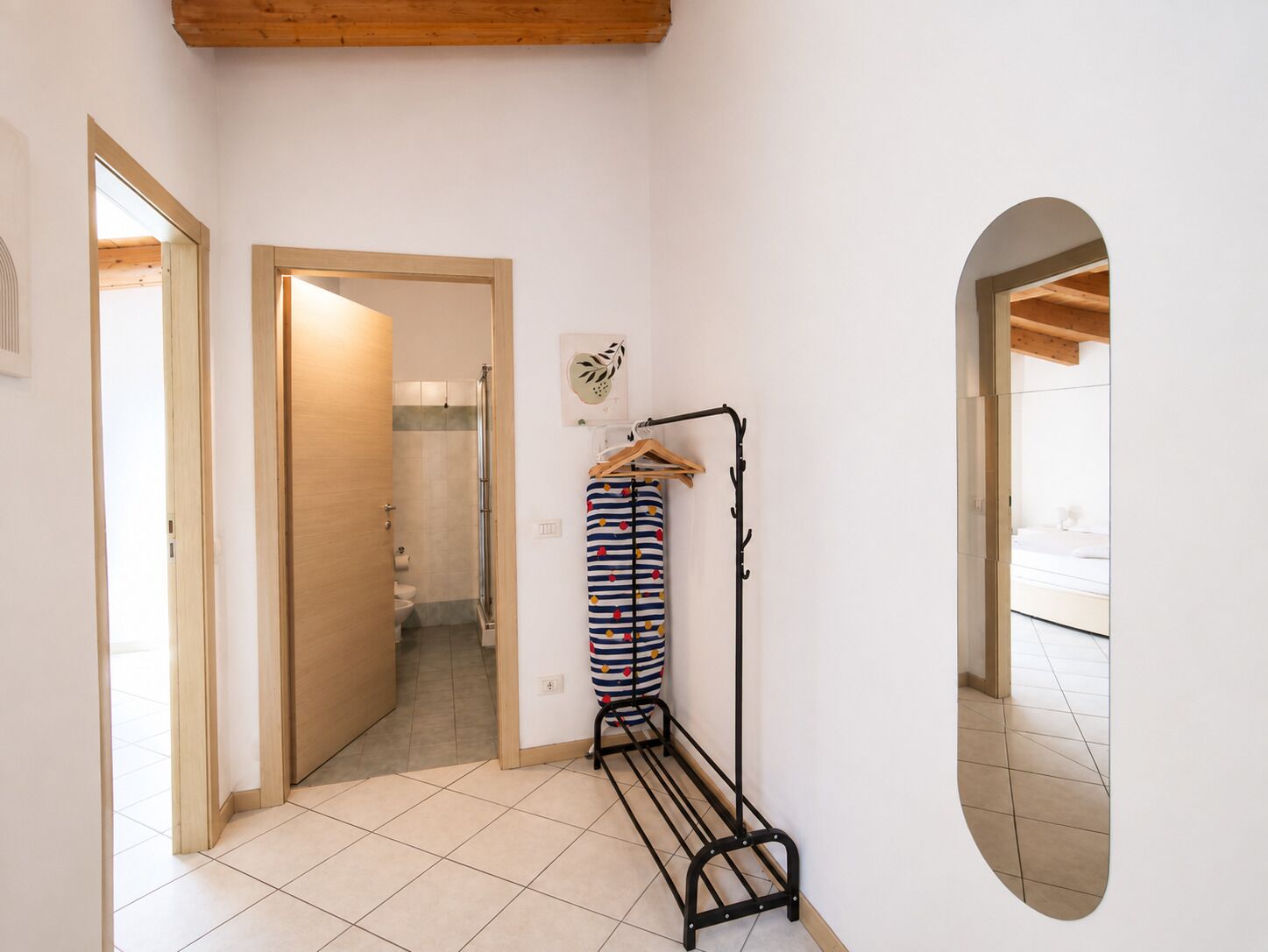 1 camera, ferro/asse da stiro, Wi-Fi gratuito, lenzuola