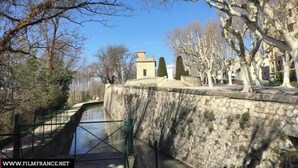 Unclassified image, 3 of 6, button - House in Provence  (Pertuis)