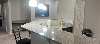 Cozy 2-bedroom apartment in marvelous Gallatin with WiFi, AC