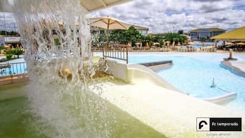 8 piscinas externas