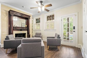 Interior - The Montgomery Manor (Montgomery)