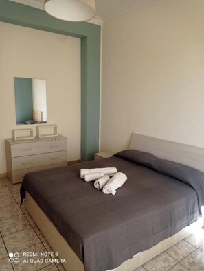 2 Schlafzimmer, Bügeleisen/Bügelbrett, WLAN, Bettwäsche