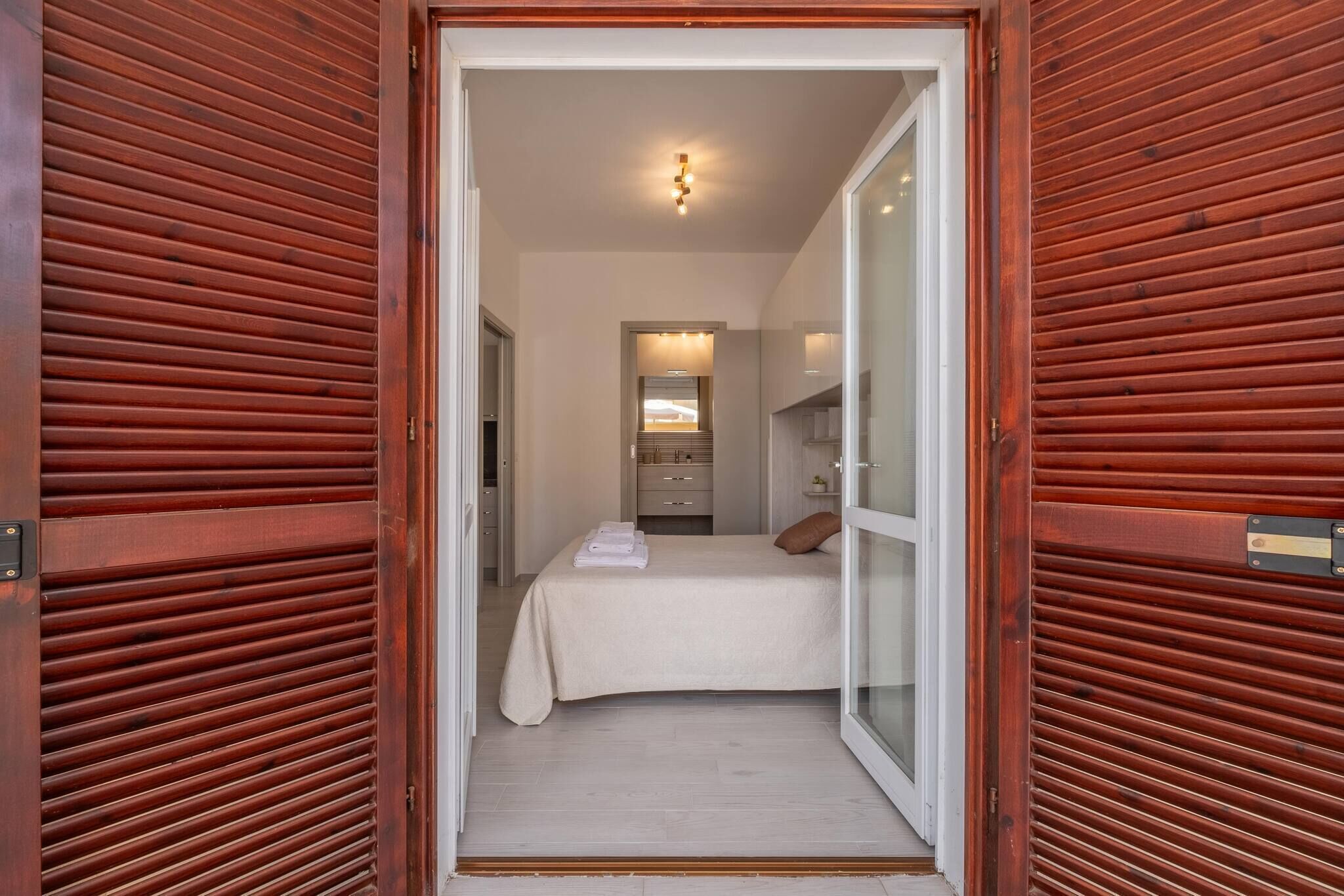 2 soverom, strykejern/-brett, wi-fi (inkludert) og sengetøy